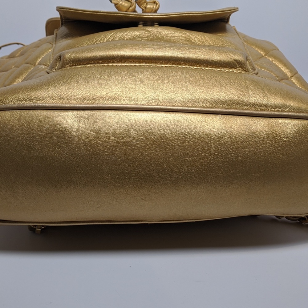 SOLD Chanel Gold Circle Lock Vintage Backpack - Picture 4 of 7